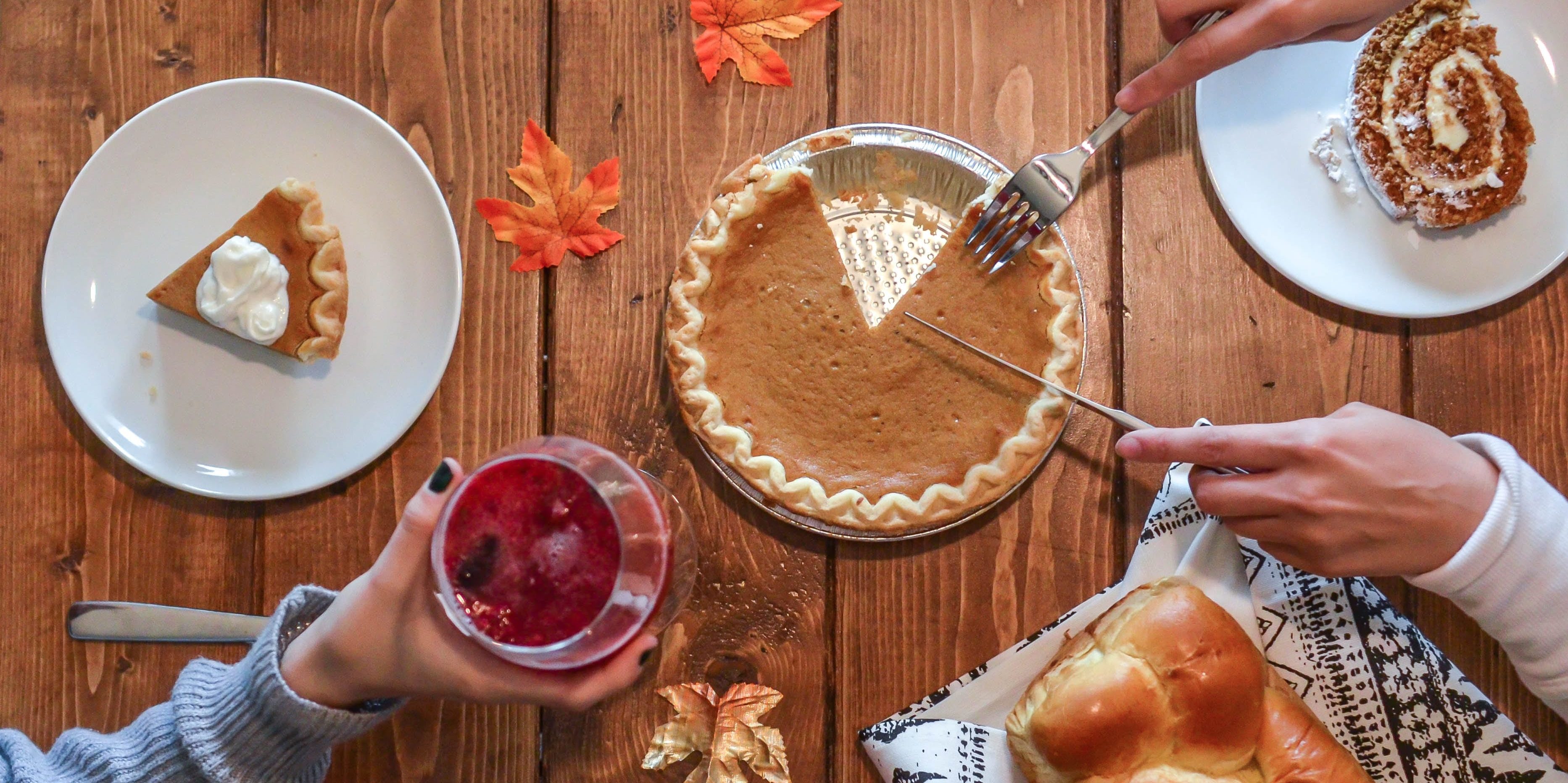 While there are many Thanksgiving traditions you can start, we came up with ten of our favorites for you to try this year!