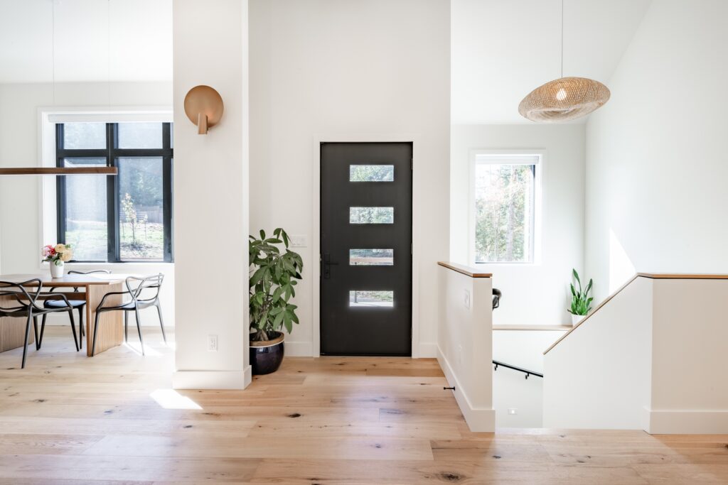 A Guide to Living the Minimalist Lifestyle: Minimalist Living Starts with a Clean Slate