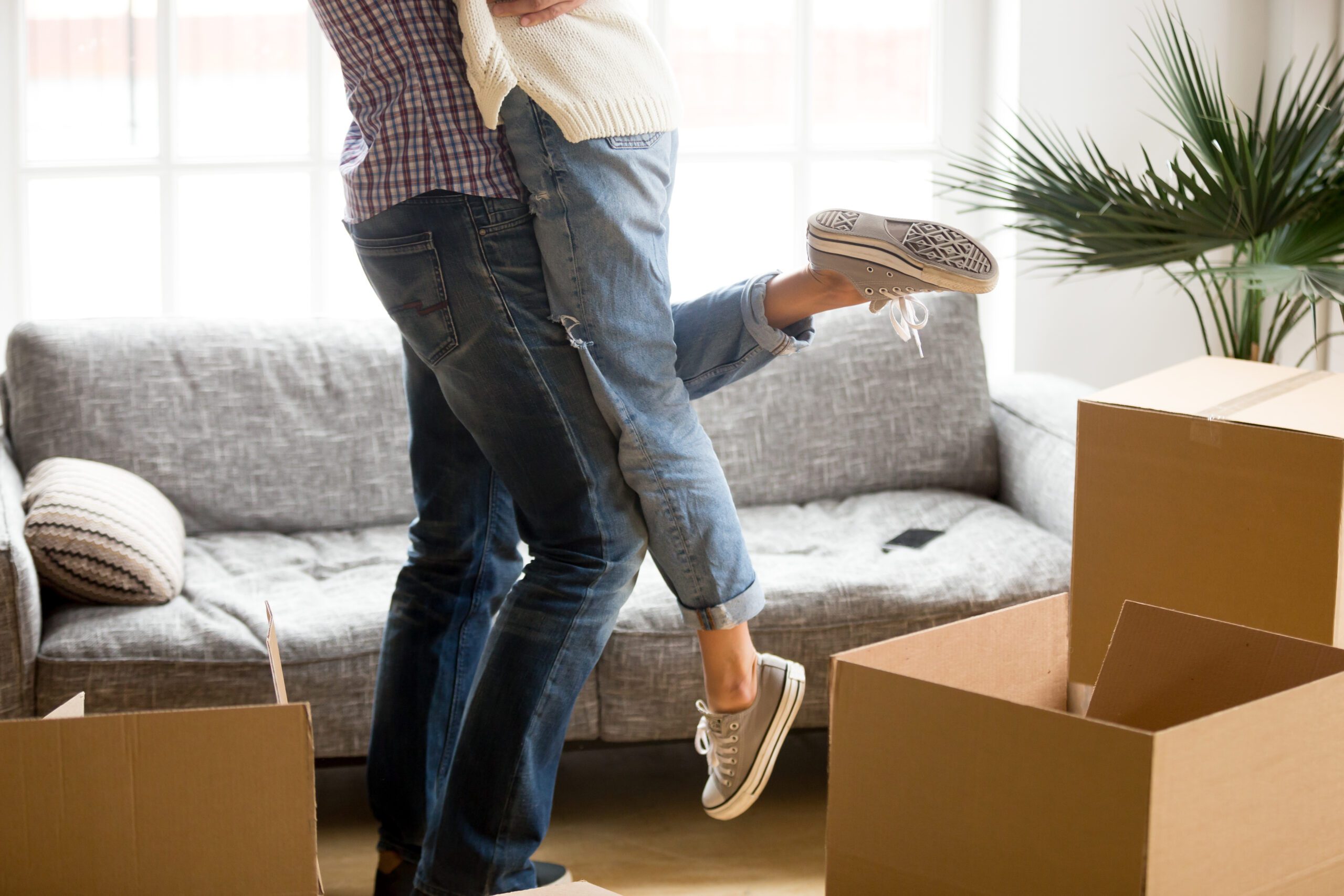 Moving Day Strategies: Simplifying the Transition with Self-Storage