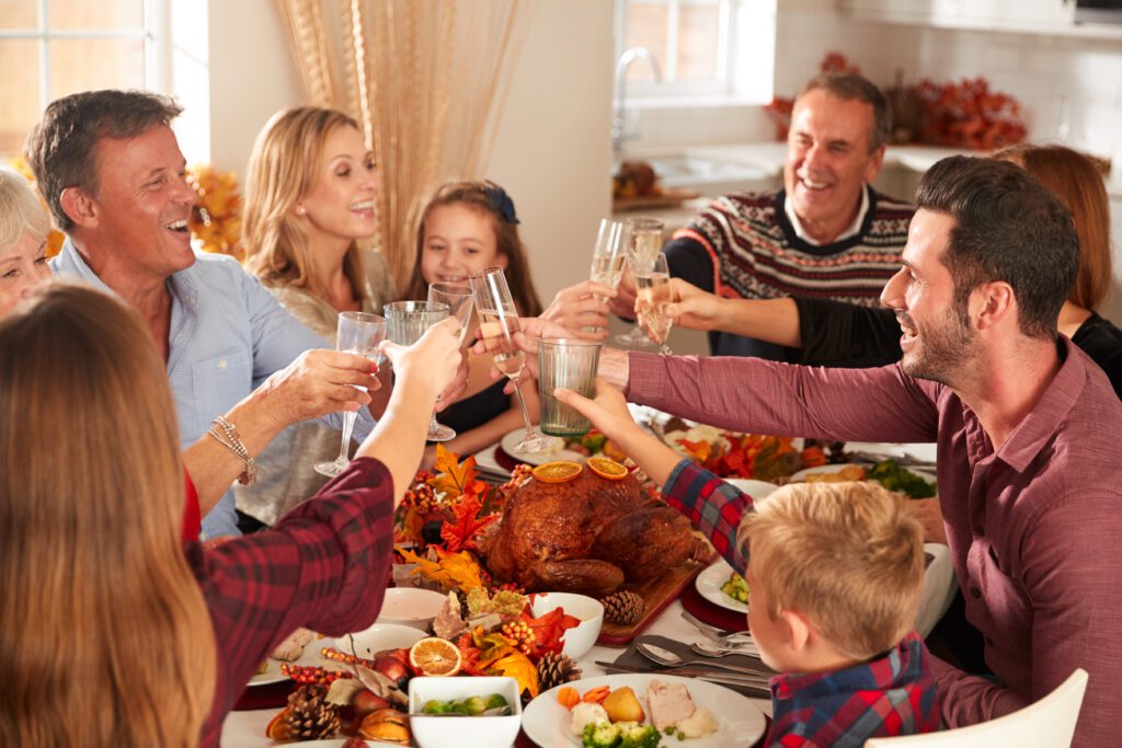 Guardian Storage – 10 Thanksgiving Traditions to Try with Your Family